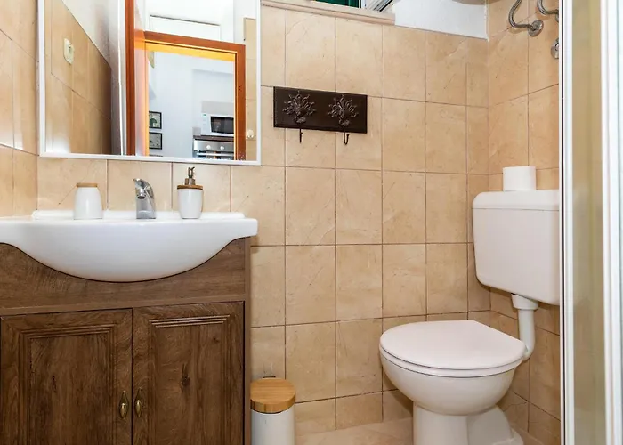 Apartment Gorgeous In With Wifi Blace