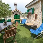 Amazing In With House Sea View Blace