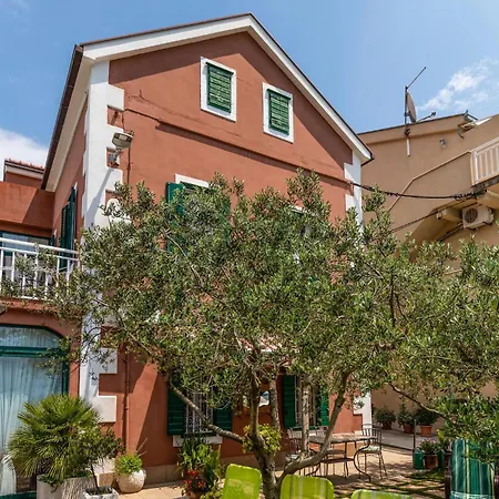 Amazing In With House Sea View Апартаменты *
